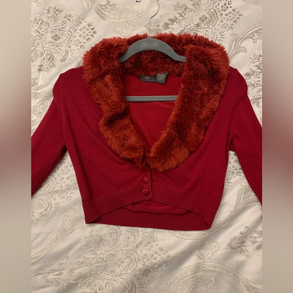 cropped shirt